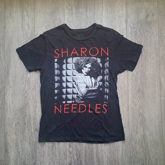 Sharon Needles black t-shirt by Drag Queen Merch, size M - Picture 4 of 8